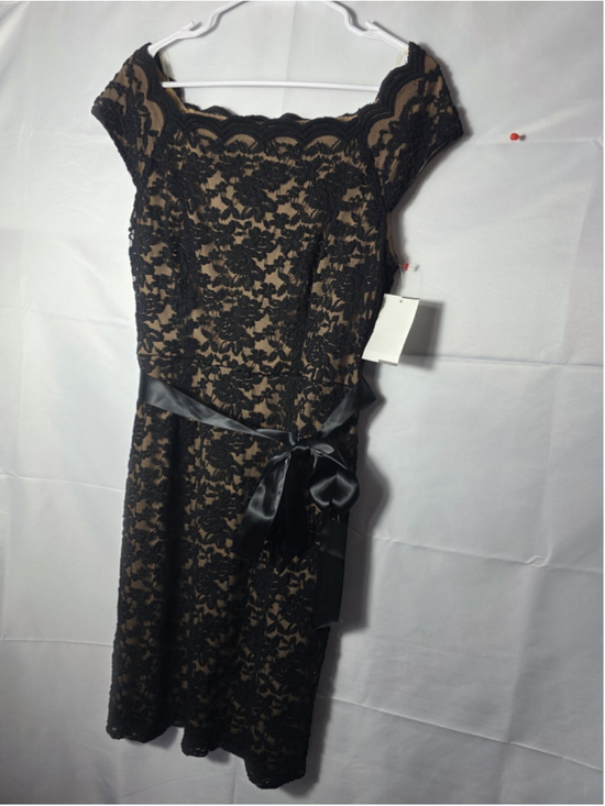 connected apparel Dresses & Skirts - Connected Apparel Women's Dress Size 12 Black Lace Sleeveless Knee Length nwt